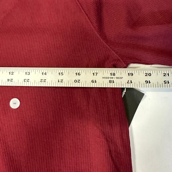 Eddie Bauer Women's Long Sleeve V-Neck T-Shirt Medium NWT Berry - Picture 6 of 7